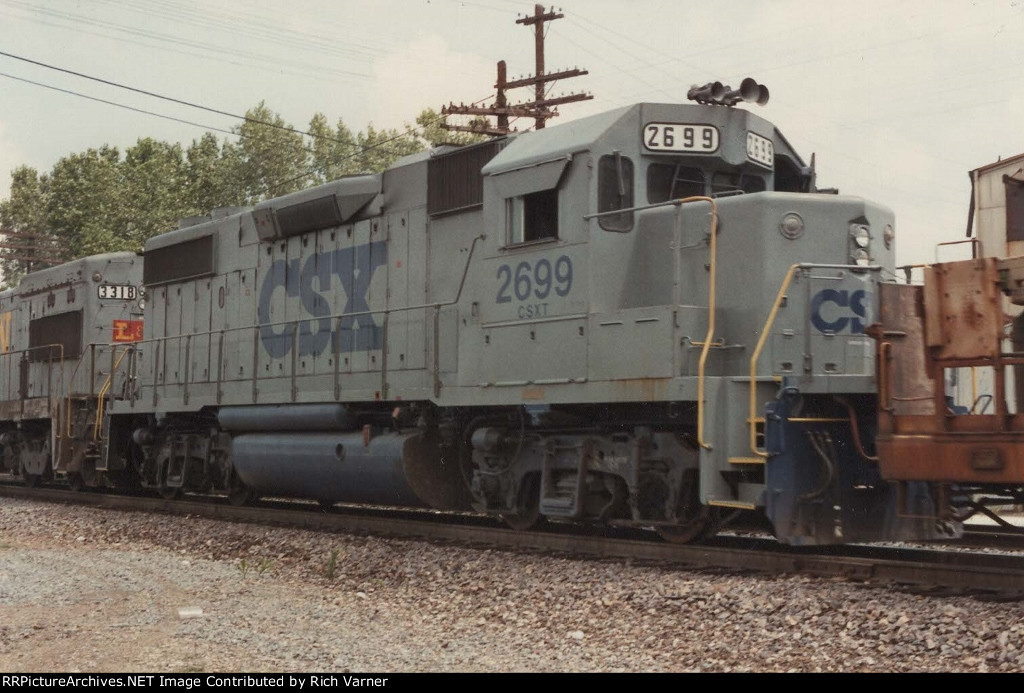 CSX #2699